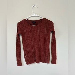 American Eagle Outfitters - Sweater
Size: XS
Color: Orange